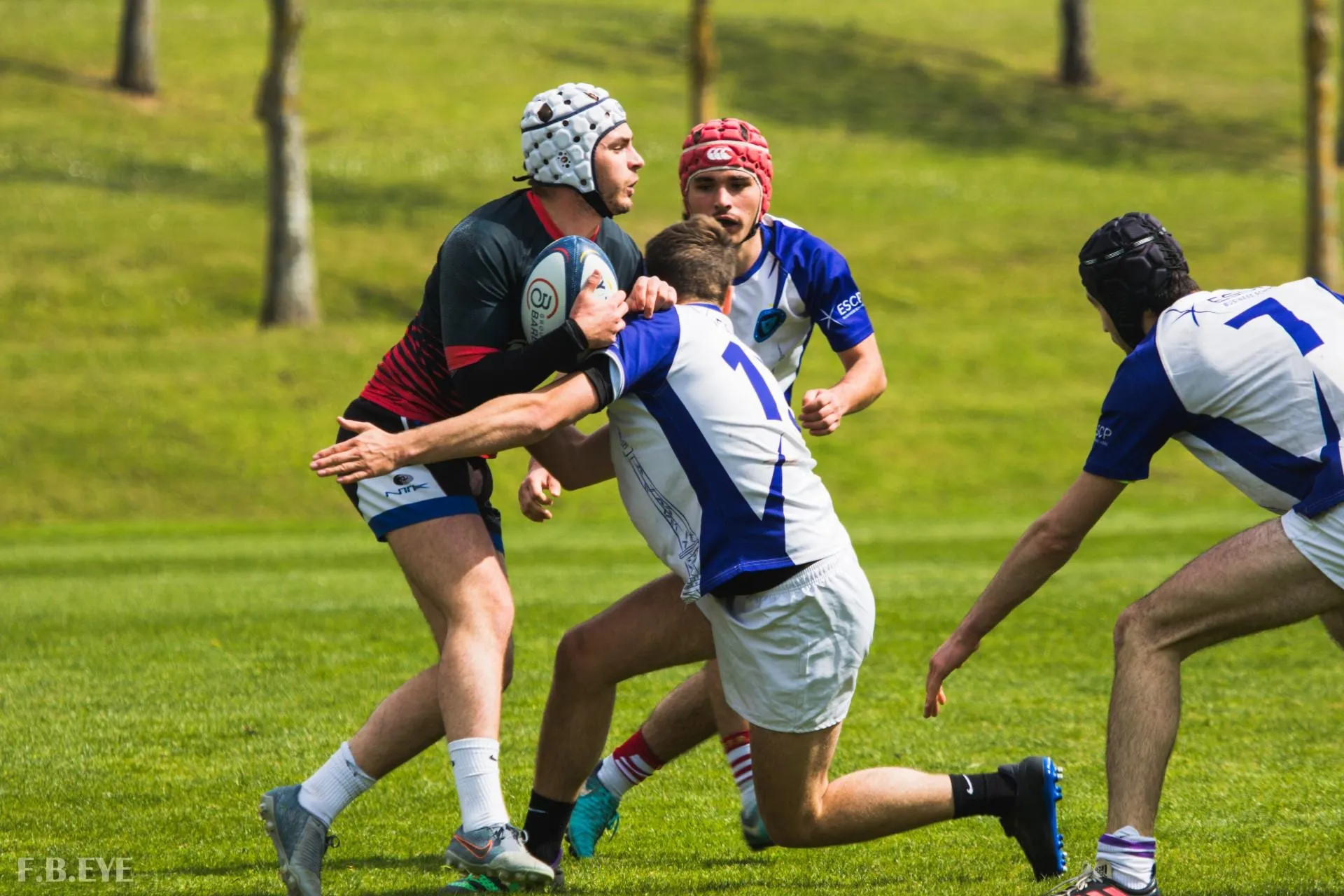 Plaquage lors d'un match du tournoi
