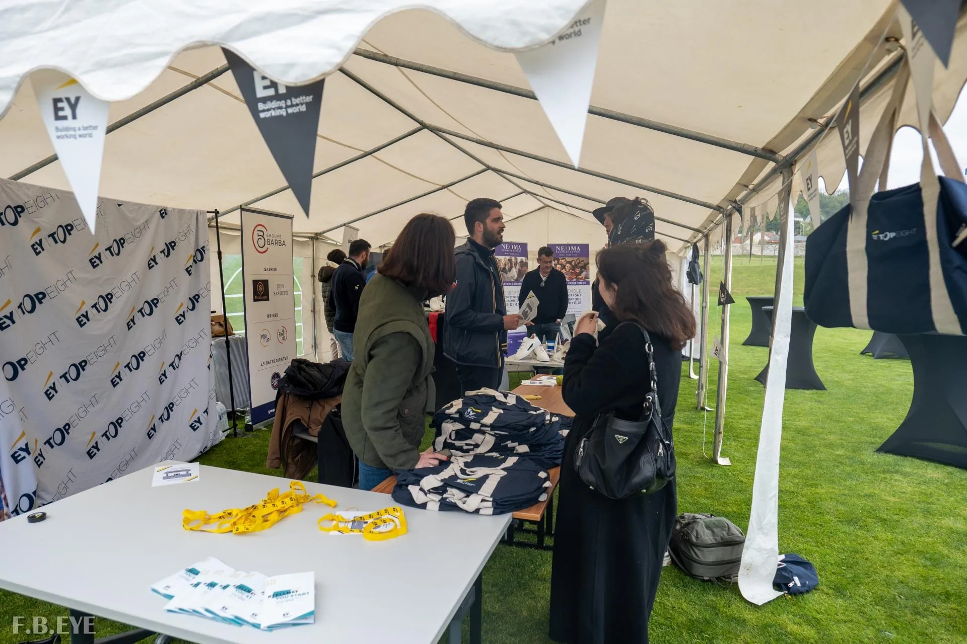 Stand d'un partenaire au Village Entreprise